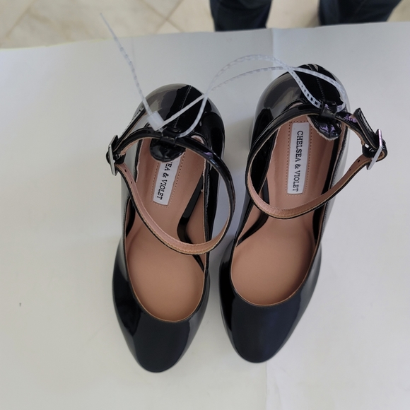 Chelsea & Violet Mia Patent Ankle Strap Platform Pumps - Picture 9 of 10